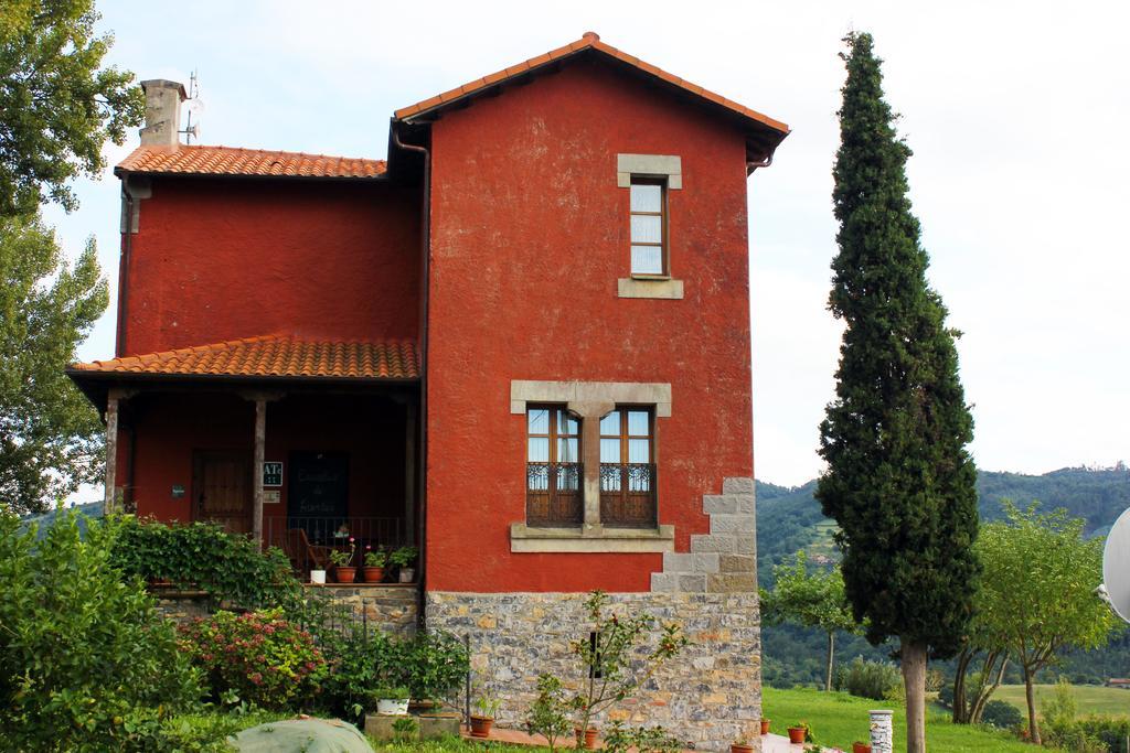 Escuelas De Fuentes Villaviciosa  Exterior foto